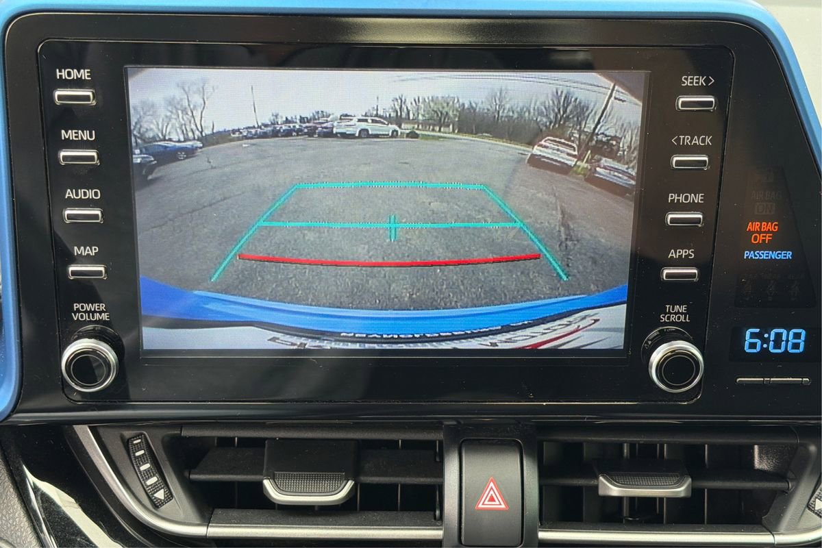 Used 2019 Toyota C-HR XLE image 28