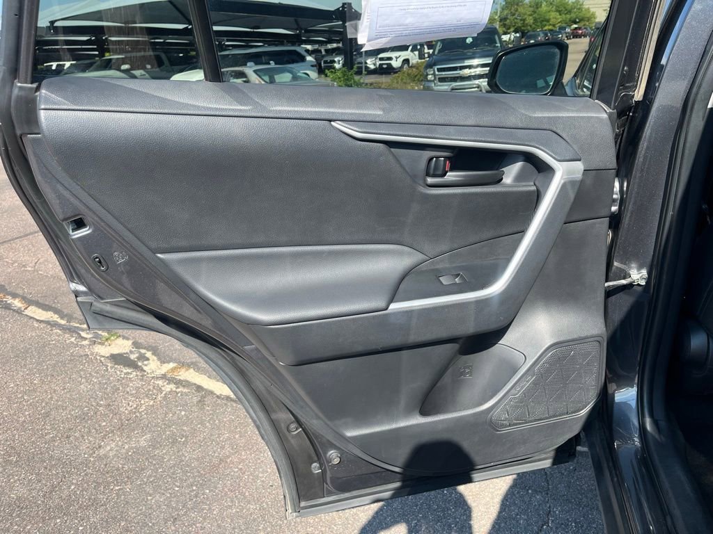 Used 2024 Toyota RAV4 LE image 29