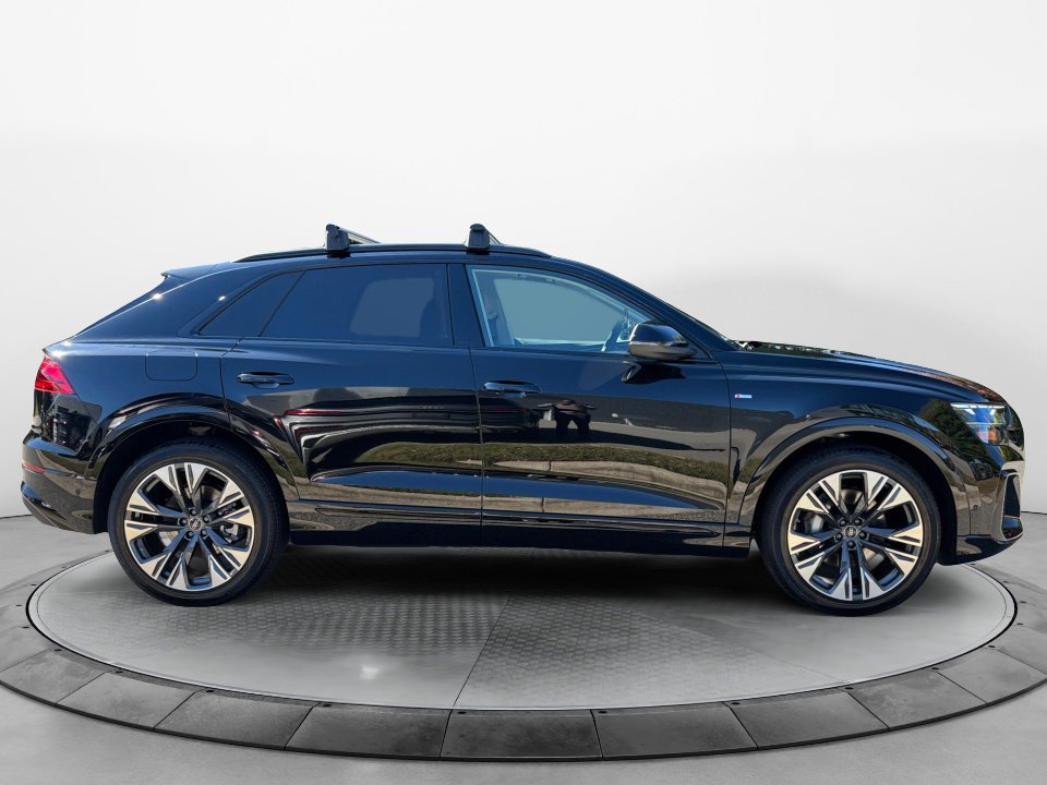 New 2026 Audi Q8 Premium Plus image 8