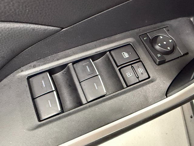 Used 2024 Toyota RAV4 SE image 28