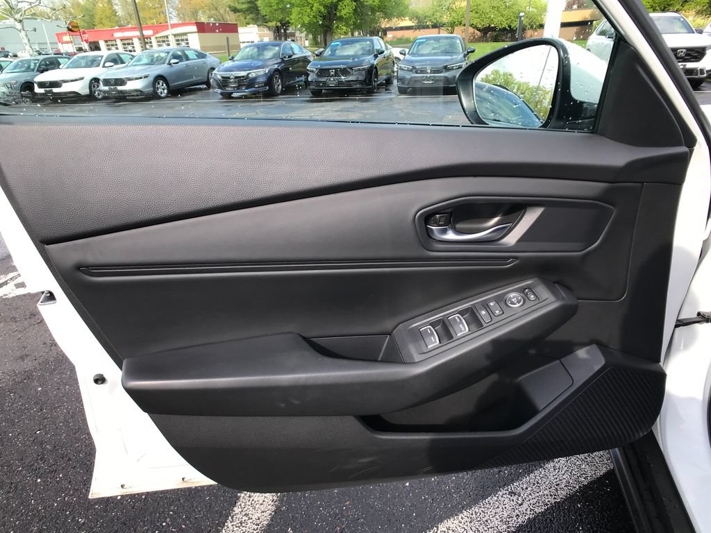 Certified 2024 Honda Accord EX image 16
