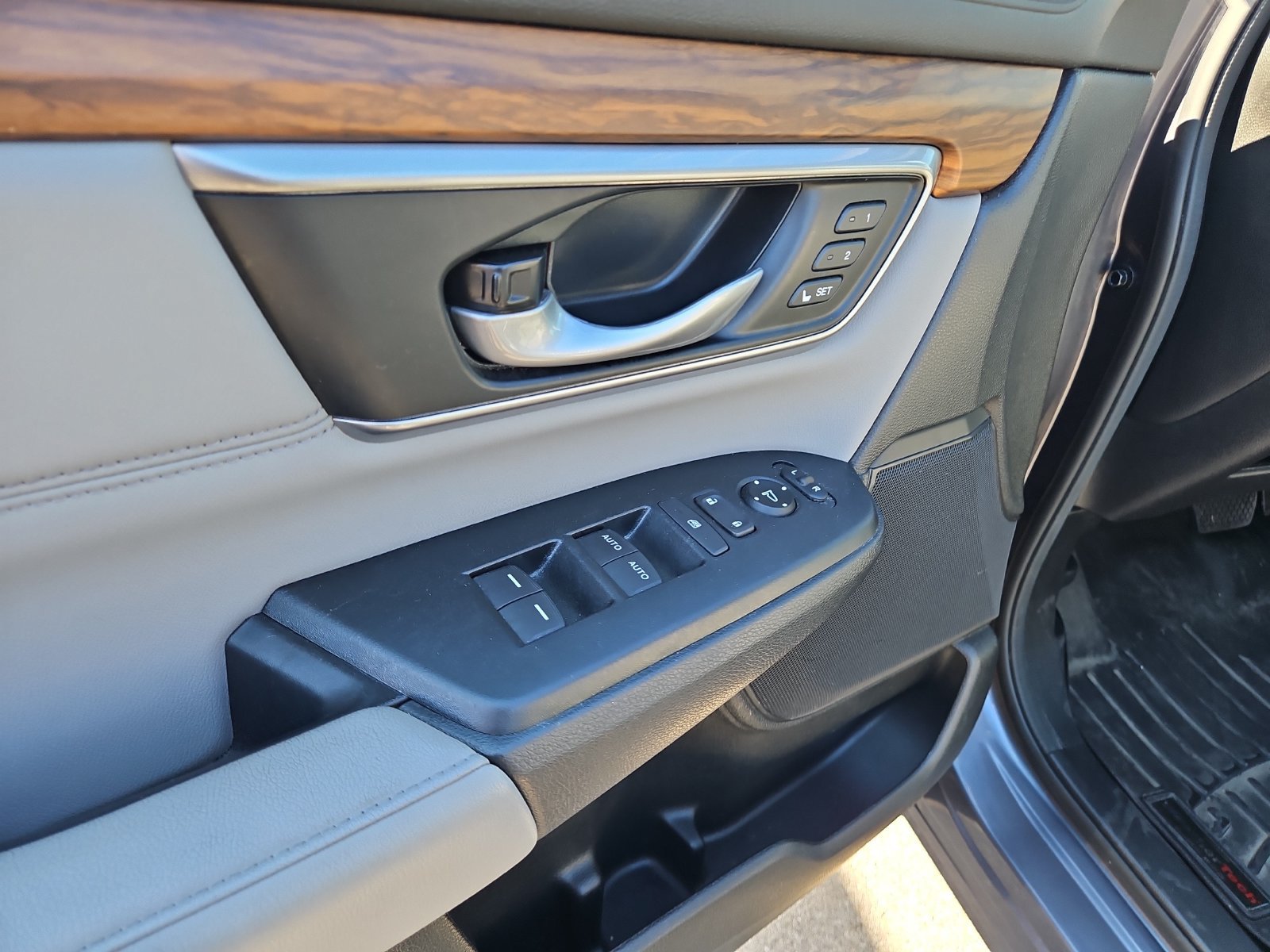 Used 2022 Honda CR-V Touring image 20