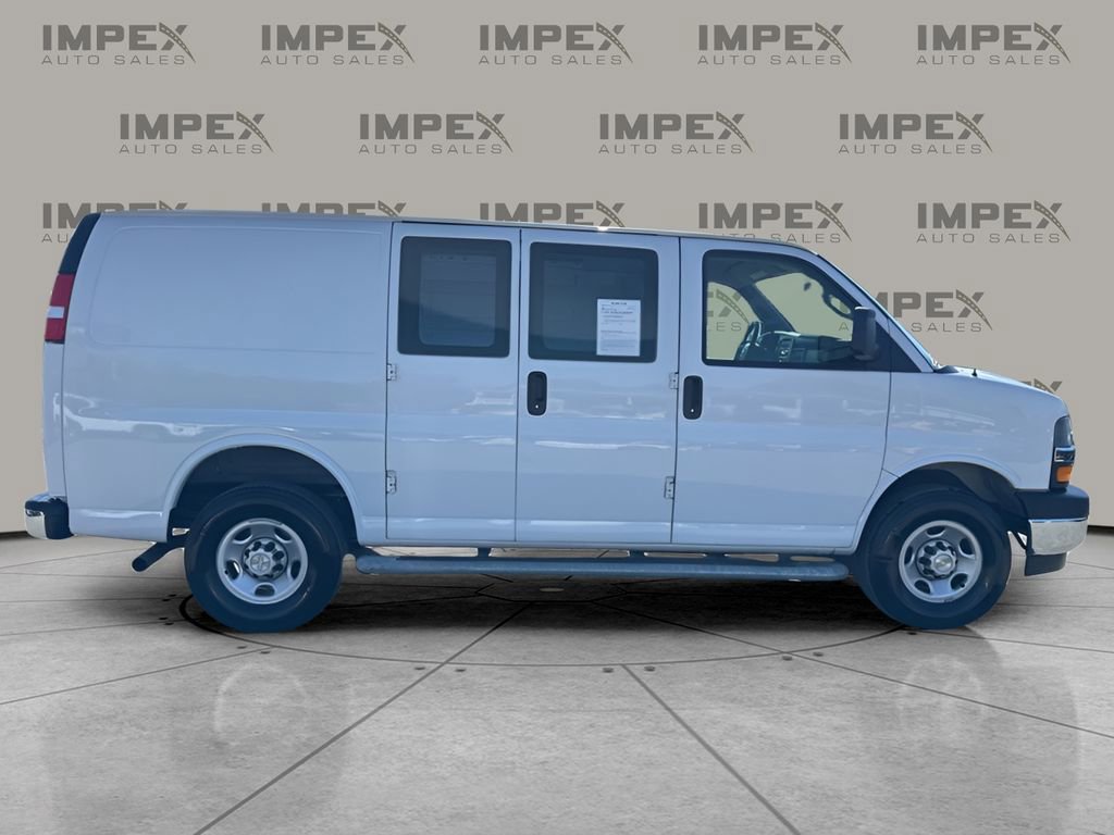 Used 2023 Chevrolet Express 2500 w/ Driver Convenience Package image 6