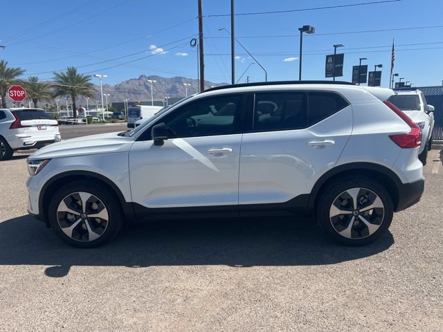 New 2026 Volvo XC40 B5 Plus w/ Climate Package AWD/4WD image 6
