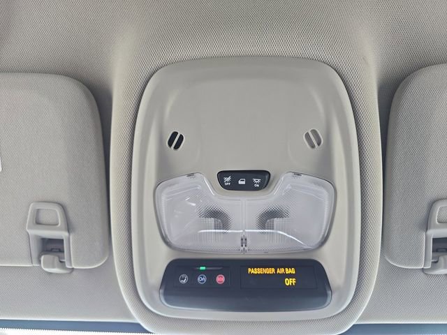 Used 2023 Buick Encore GX Preferred w/ Cold Weather Comfort Package FWD image 7