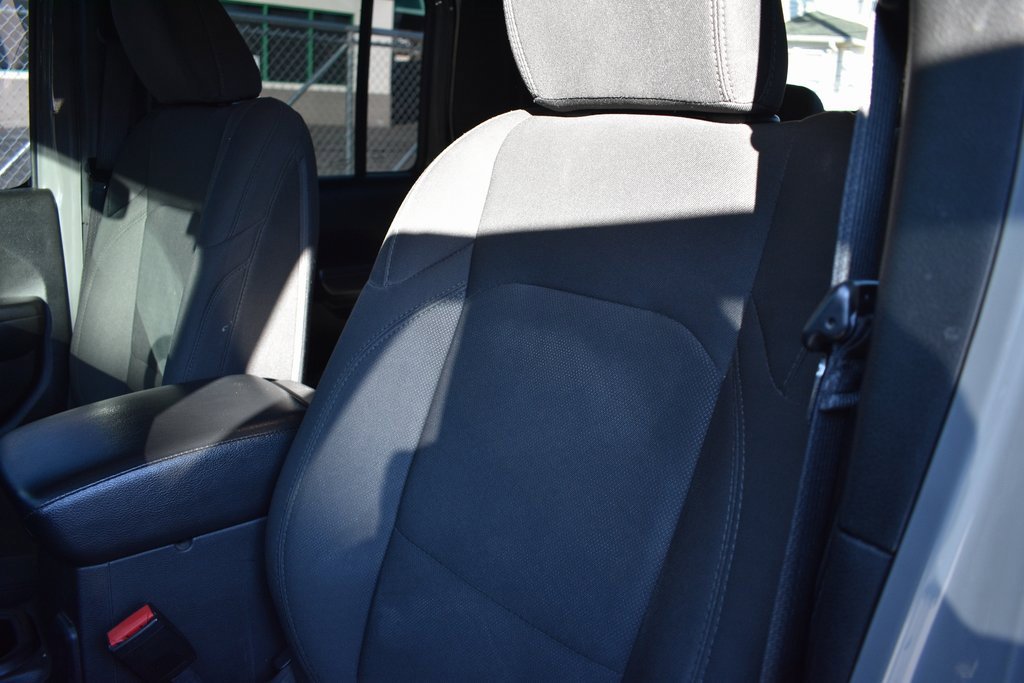 Used 2022 Jeep Gladiator Willys image 11