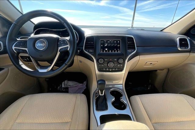 Used 2019 Jeep Grand Cherokee Laredo image 19