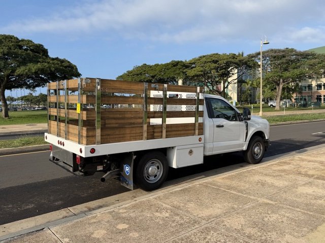 Used 2024 Ford F250 XL image 6