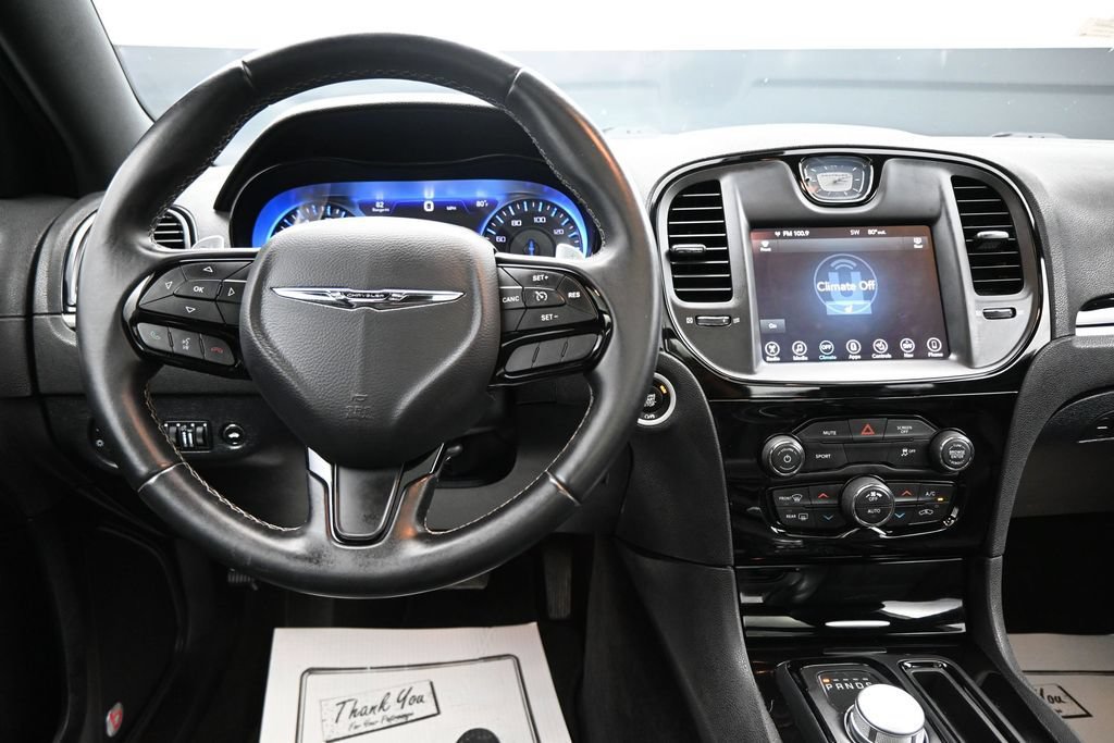 Used 2017 Chrysler 300 S RWD image 15