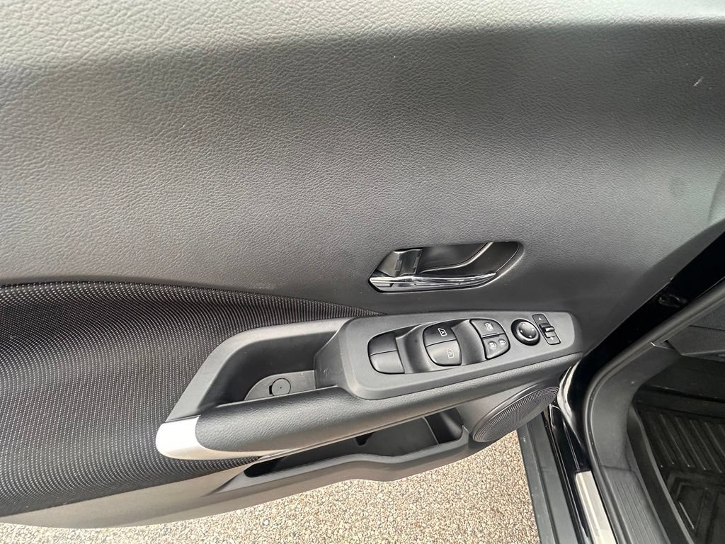 Certified 2023 Nissan Kicks SV w/ Interior Electronics Package FWD image 16