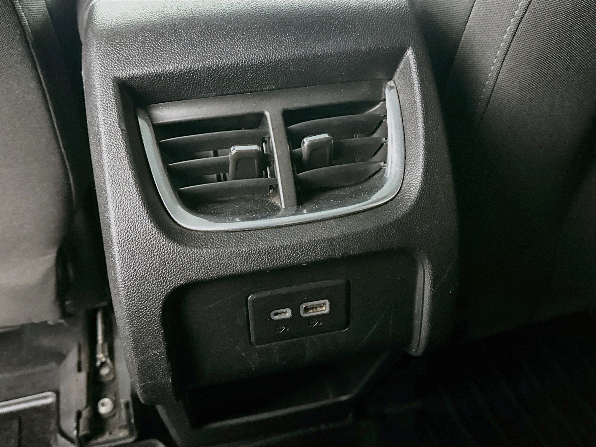 Used 2019 Chevrolet Blazer LT FWD image 25