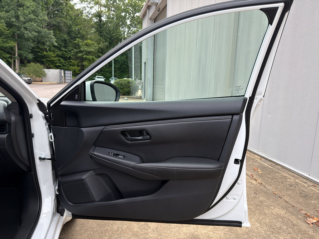Certified 2025 Nissan Sentra S FWD image 19