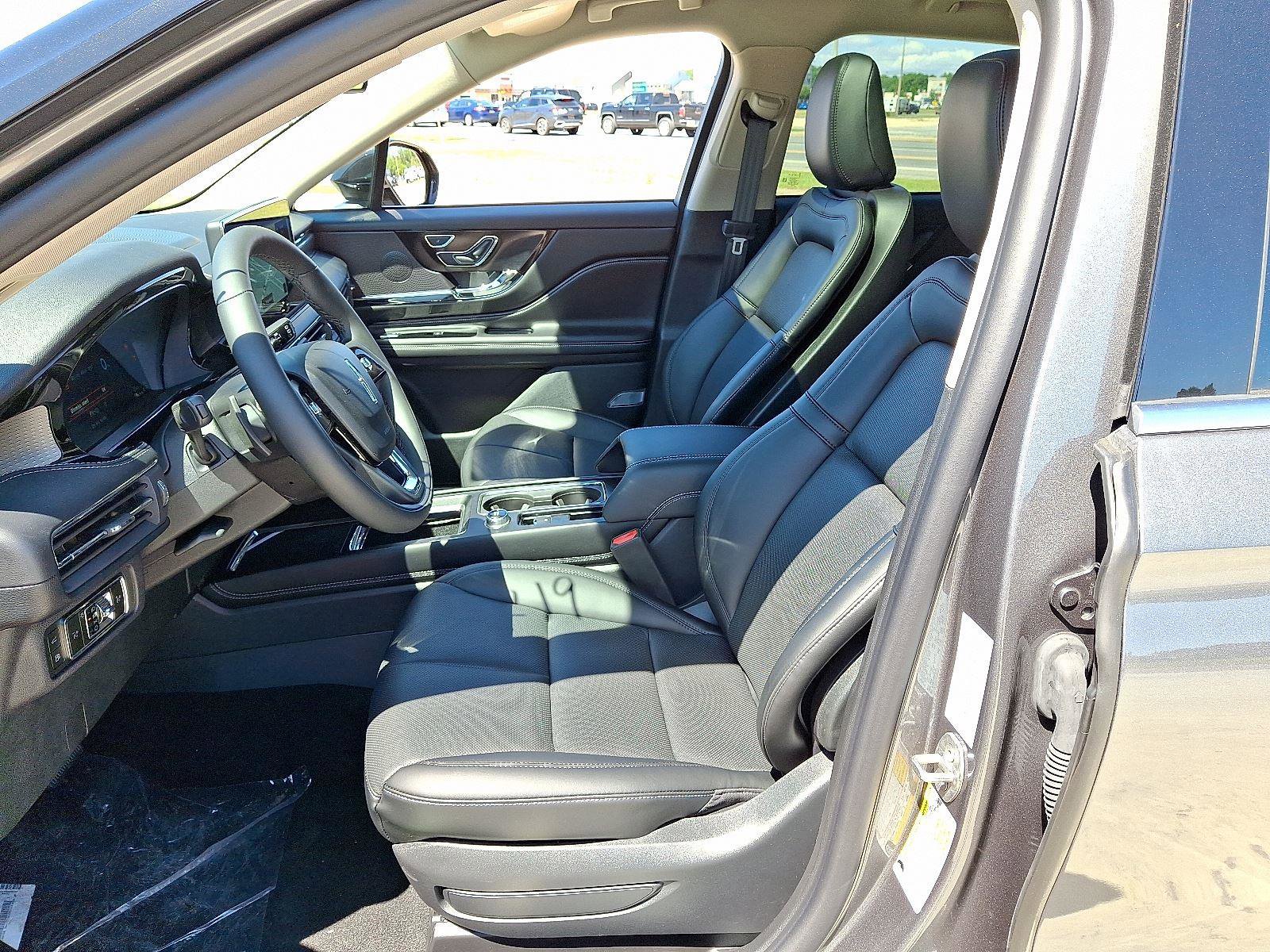 New 2025 Lincoln Corsair Grand Touring image 10