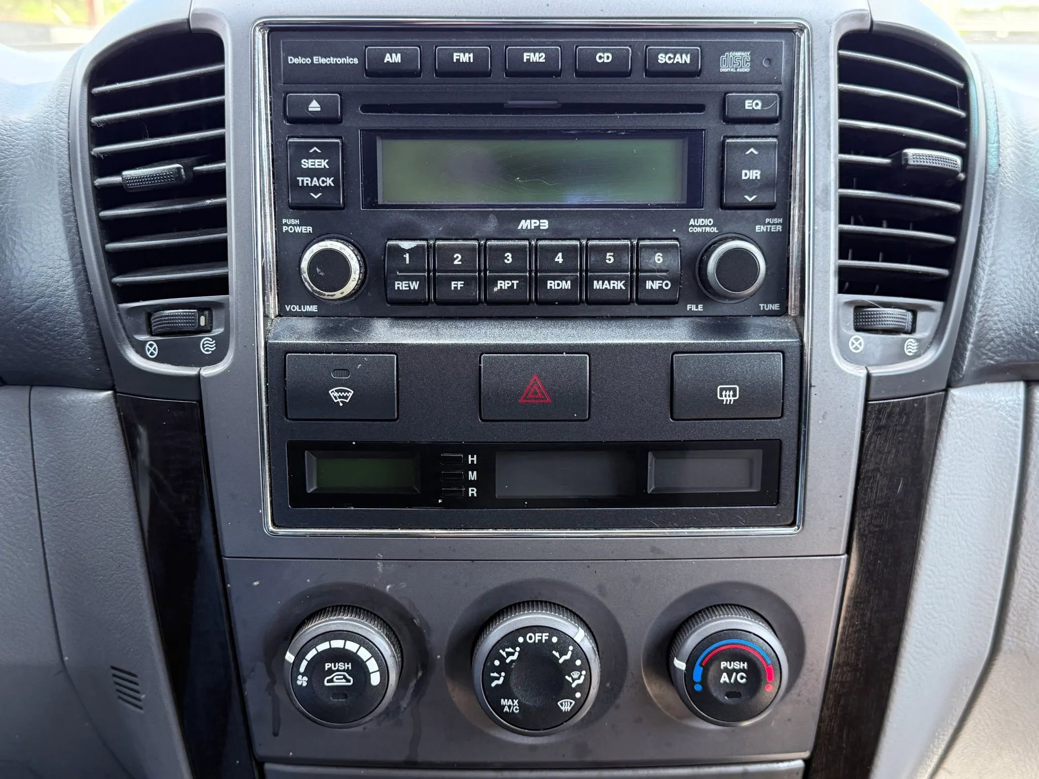 Used 2008 Kia Sorento EX image 25