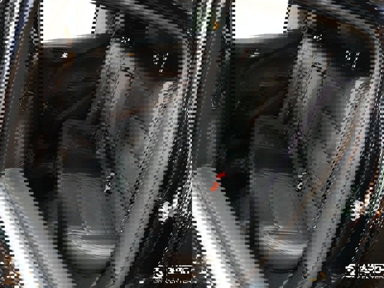 Used 2017 Chevrolet Cruze Premier image 26