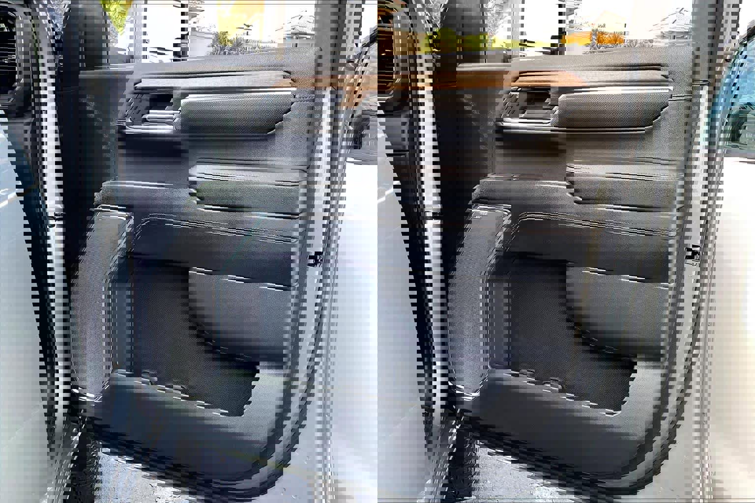 Certified 2024 Chevrolet Silverado 2500 High Country w/ Technology Package image 22