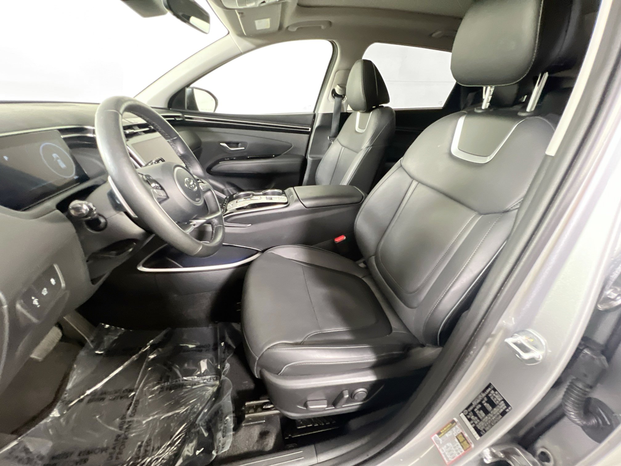 Used 2023 Hyundai Tucson Limited w/ Cargo Package AWD/4WD image 22