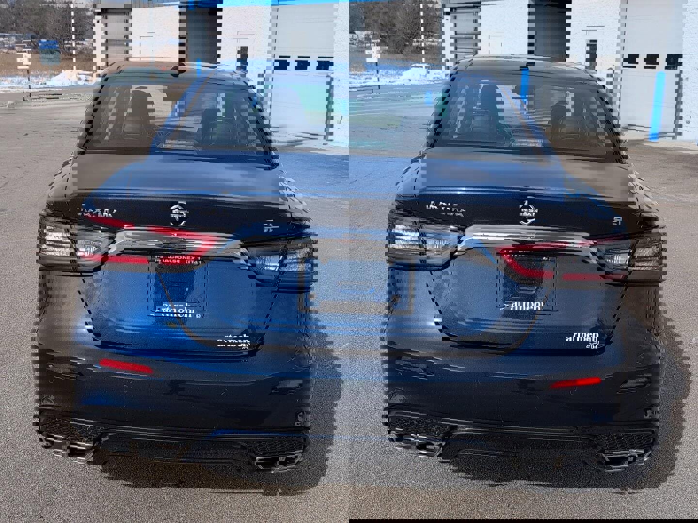 Used 2023 Nissan Maxima SL image 4