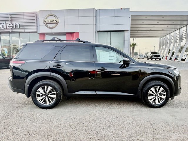 New 2026 Nissan Pathfinder SL image 8