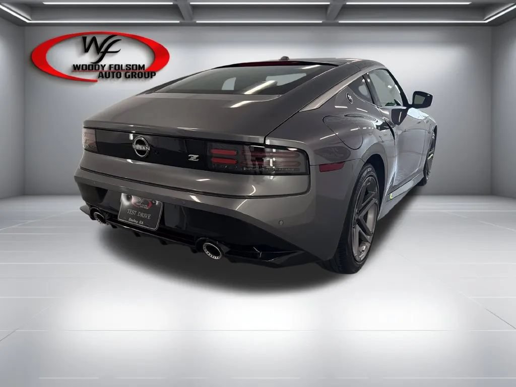 Used 2025 Nissan Z Sport w/ Floor Mat Package RWD image 6