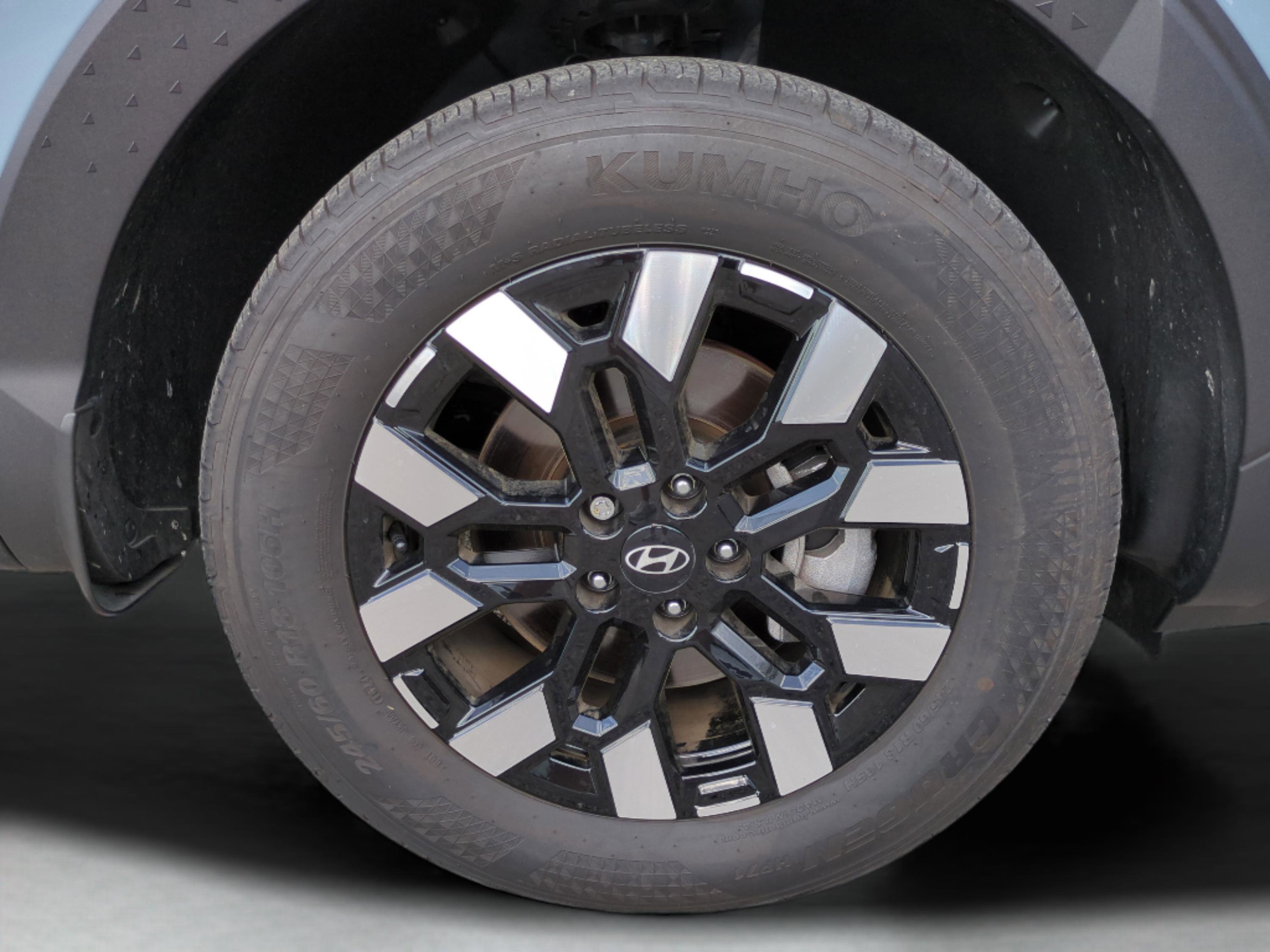 Certified 2025 Hyundai Santa Cruz SEL image 10