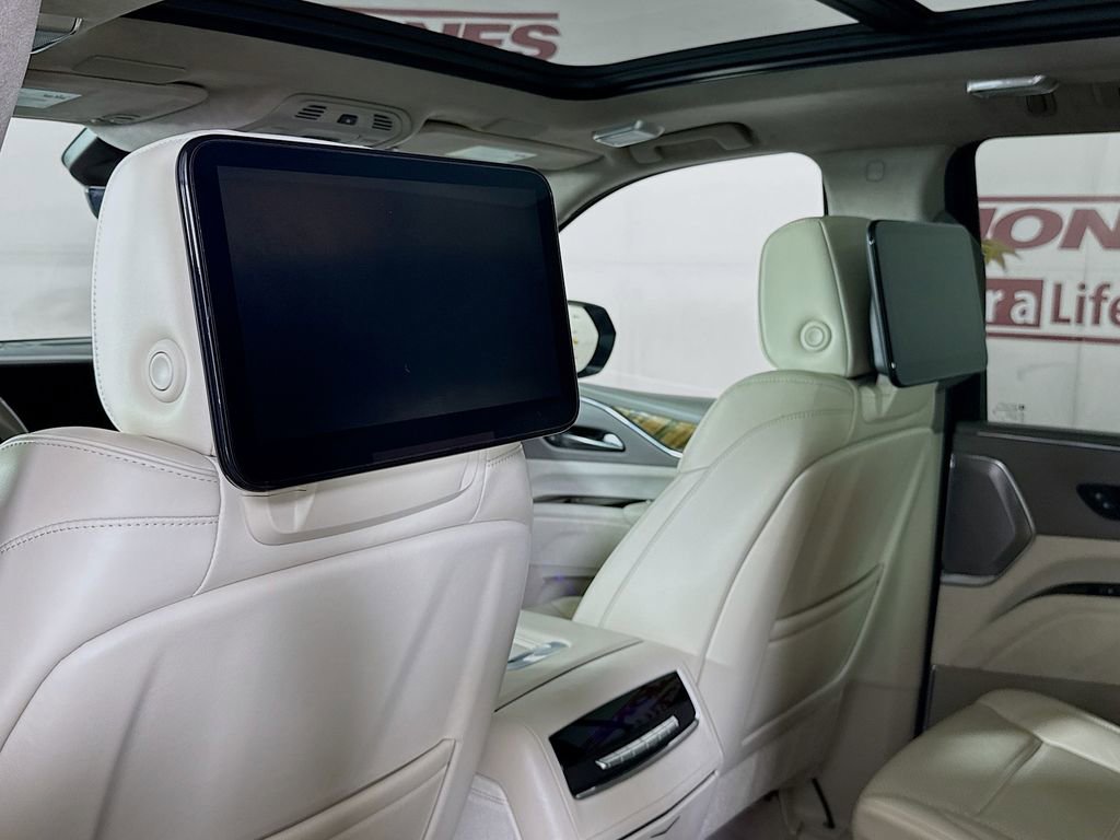 Used 2021 Cadillac Escalade Premium Luxury Platinum image 13