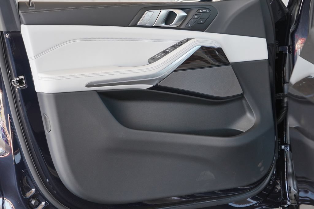 New 2027 BMW X7 xDrive40i AWD/4WD image 12