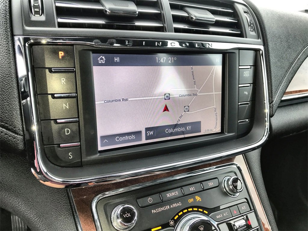 Used 2020 Lincoln Continental Standard w/ Premium Package image 16