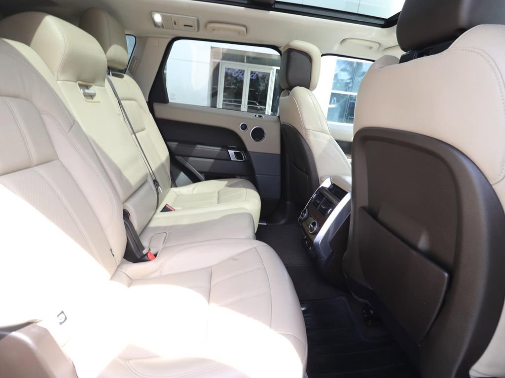 Used 2018 Land Rover Range Rover Sport HSE AWD/4WD image 24