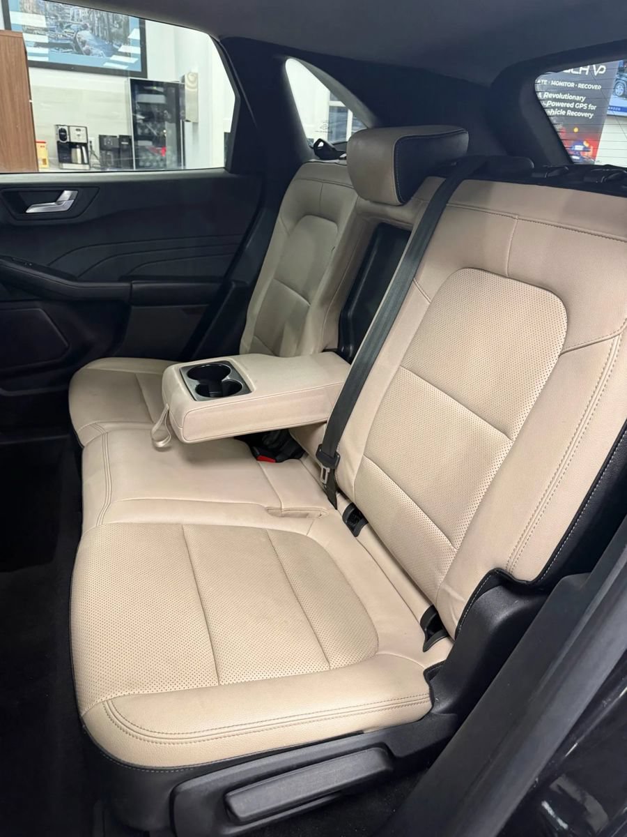 Used 2022 Ford Escape SEL FWD image 14