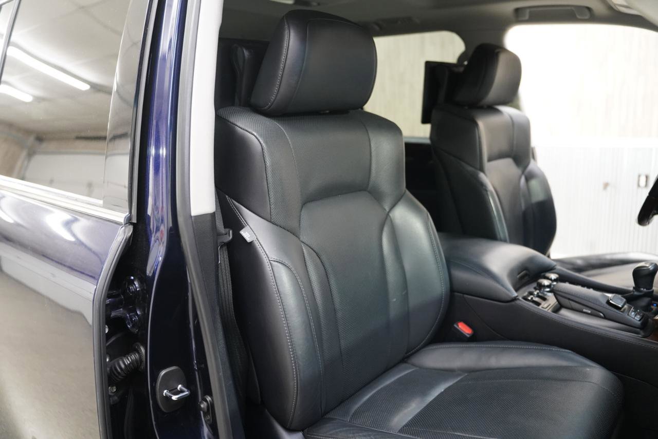 Used 2016 Lexus LX 570 4WD w/ Luxury Package image 29
