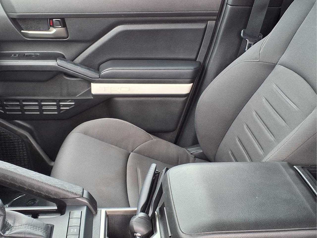 Used 2024 Toyota Tacoma TRD Off-Road AWD/4WD image 12