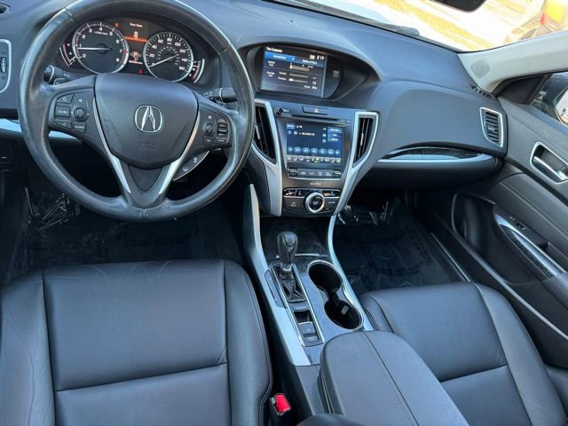 Used 2018 Acura TLX image 9