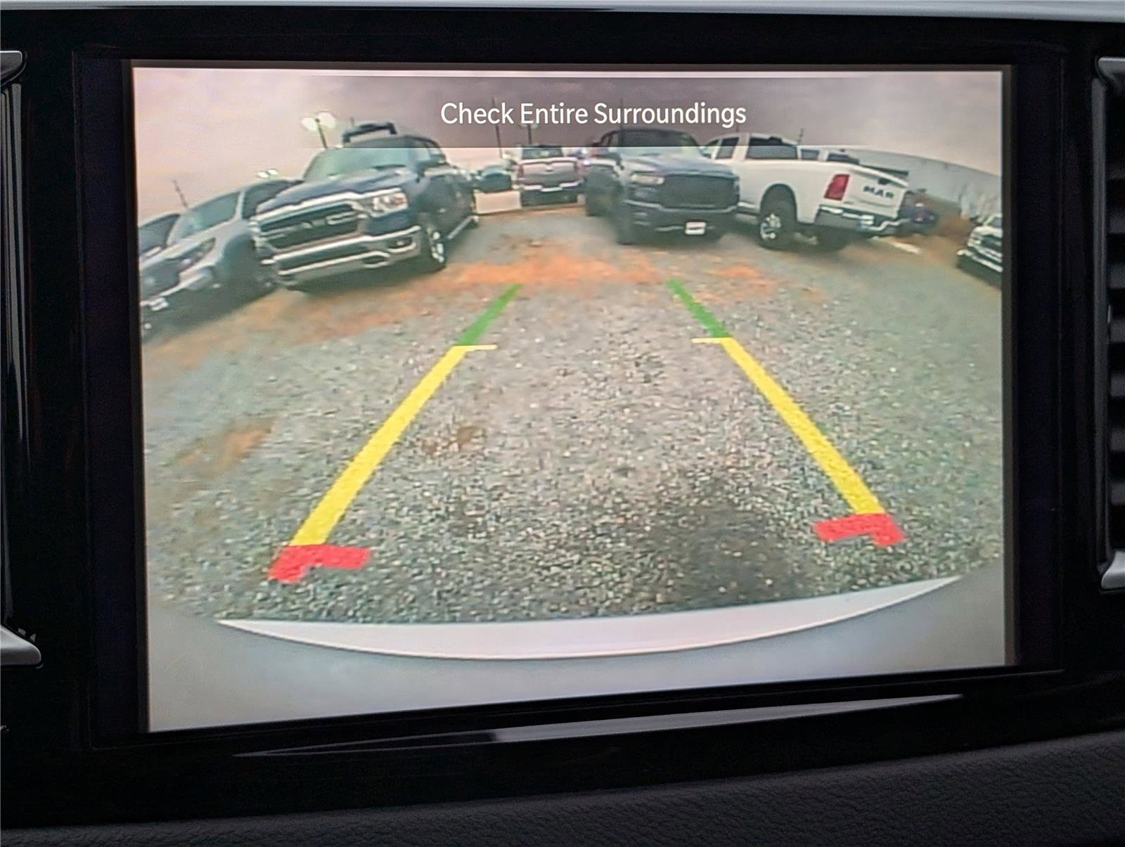 Used 2024 Chrysler Pacifica Touring-L image 26