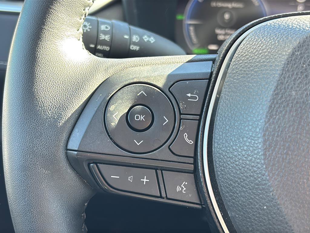 Used 2025 Toyota RAV4 Limited image 27