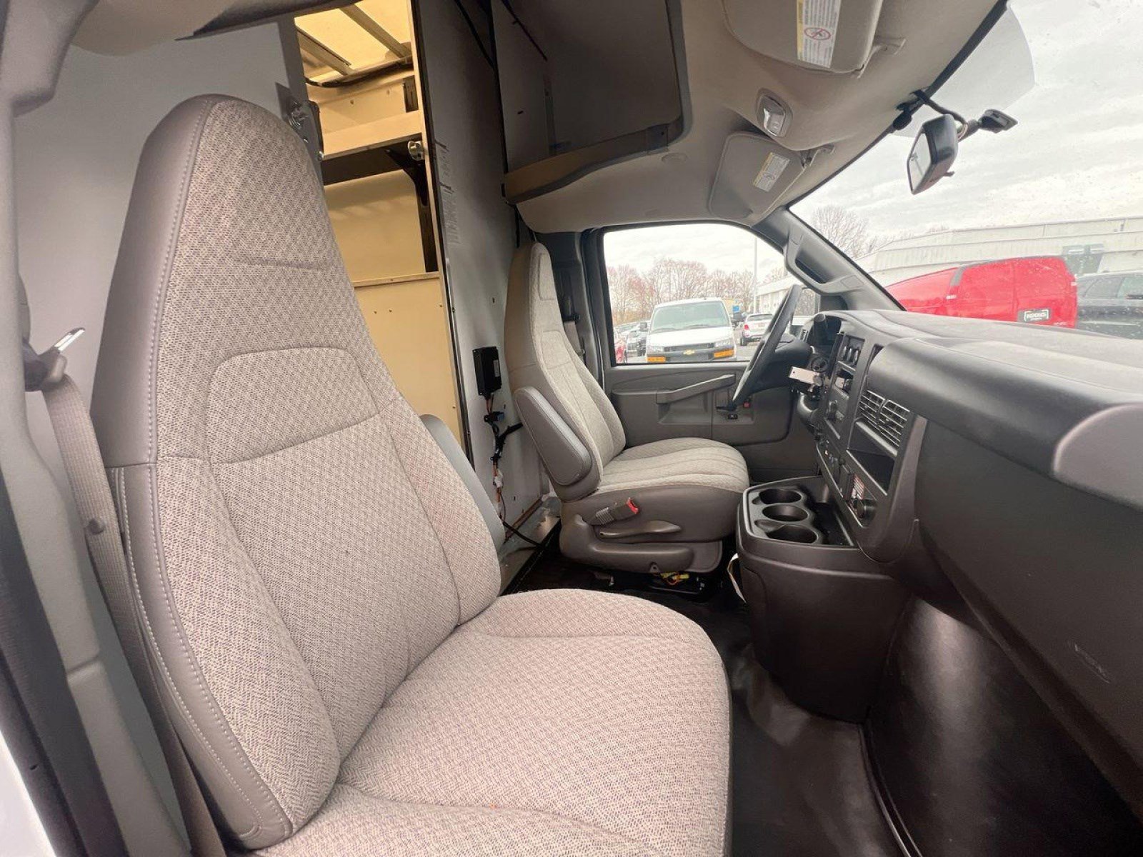 New 2025 GMC Savana 3500 w/ Power Convenience Package image 25