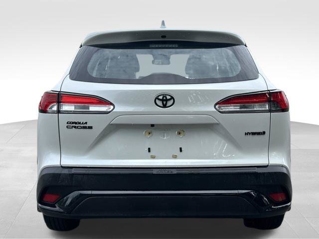Used 2023 Toyota Corolla Cross AWD Hybrid image 4