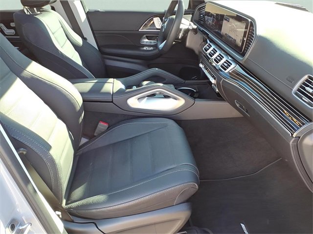 Used 2024 Mercedes-Benz GLS 580 4MATIC image 22