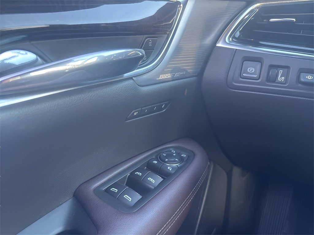 Used 2021 Cadillac XT6 Premium Luxury image 31