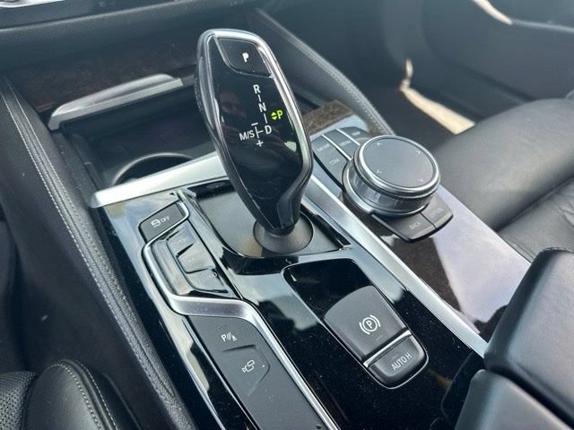 Used 2018 BMW 540i RWD image 9
