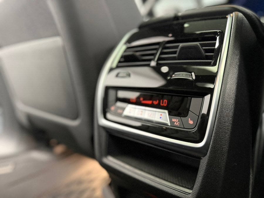 Used 2026 BMW X7 xDrive40i w/ Executive Package image 50