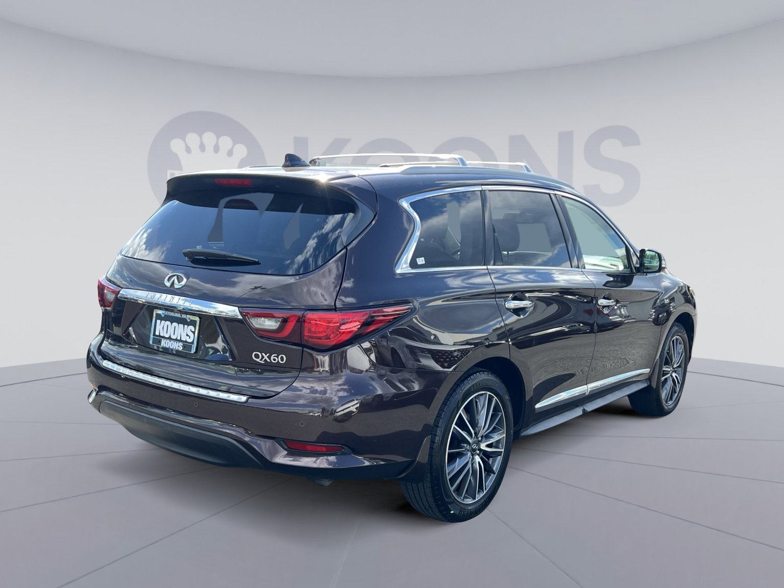 Used 2020 INFINITI QX60 Luxe w/ Sensory Package FWD image 16
