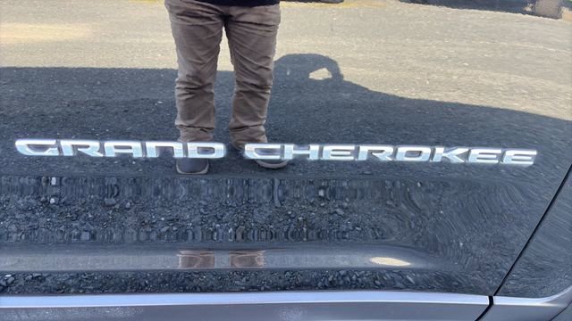 Used 2022 Jeep Grand Cherokee L Limited image 31