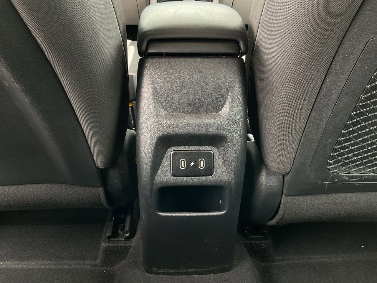 Used 2025 Hyundai Venue SEL FWD image 19