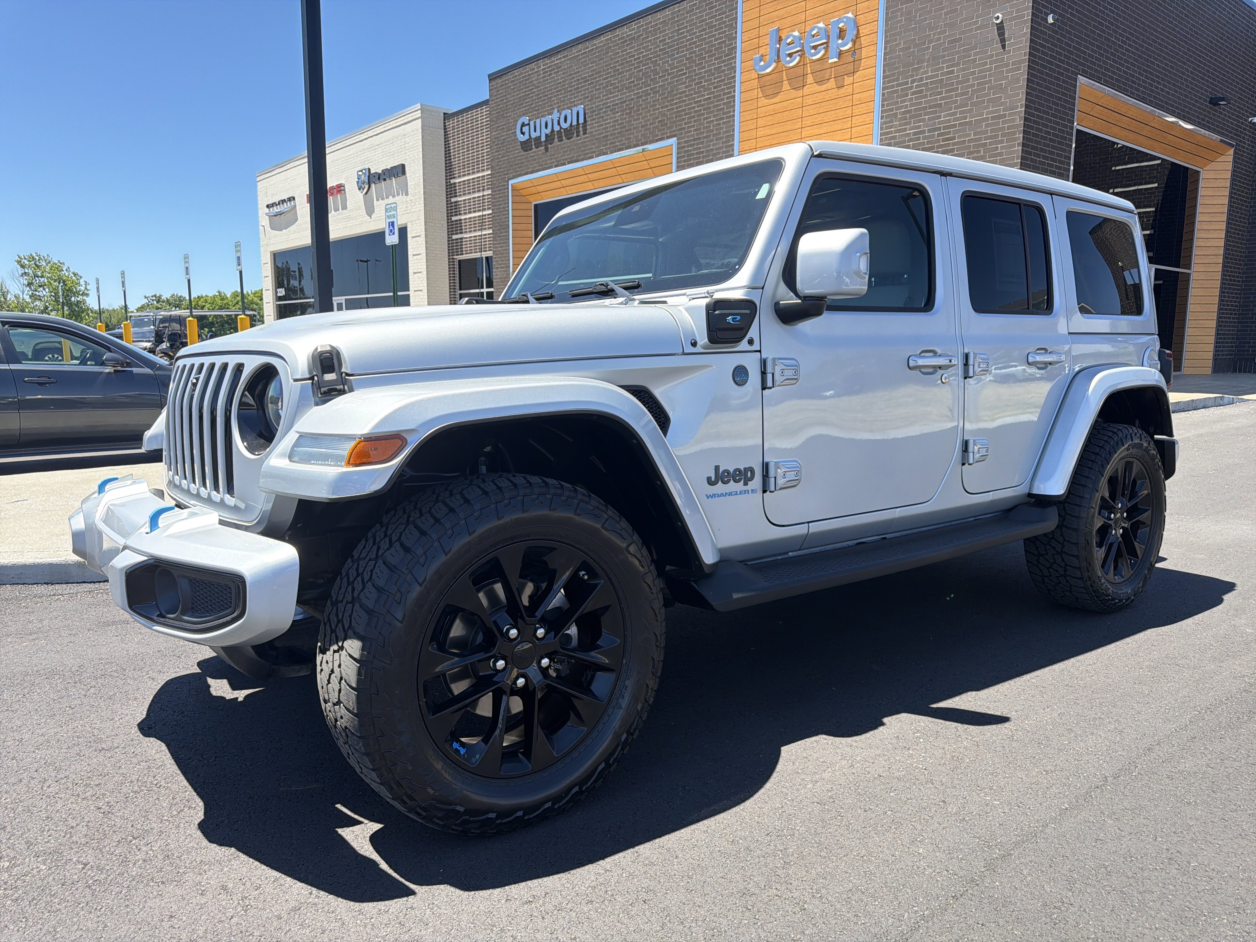 Used 2023 Jeep Wrangler Unlimited Sahara AWD/4WD 360° Tour