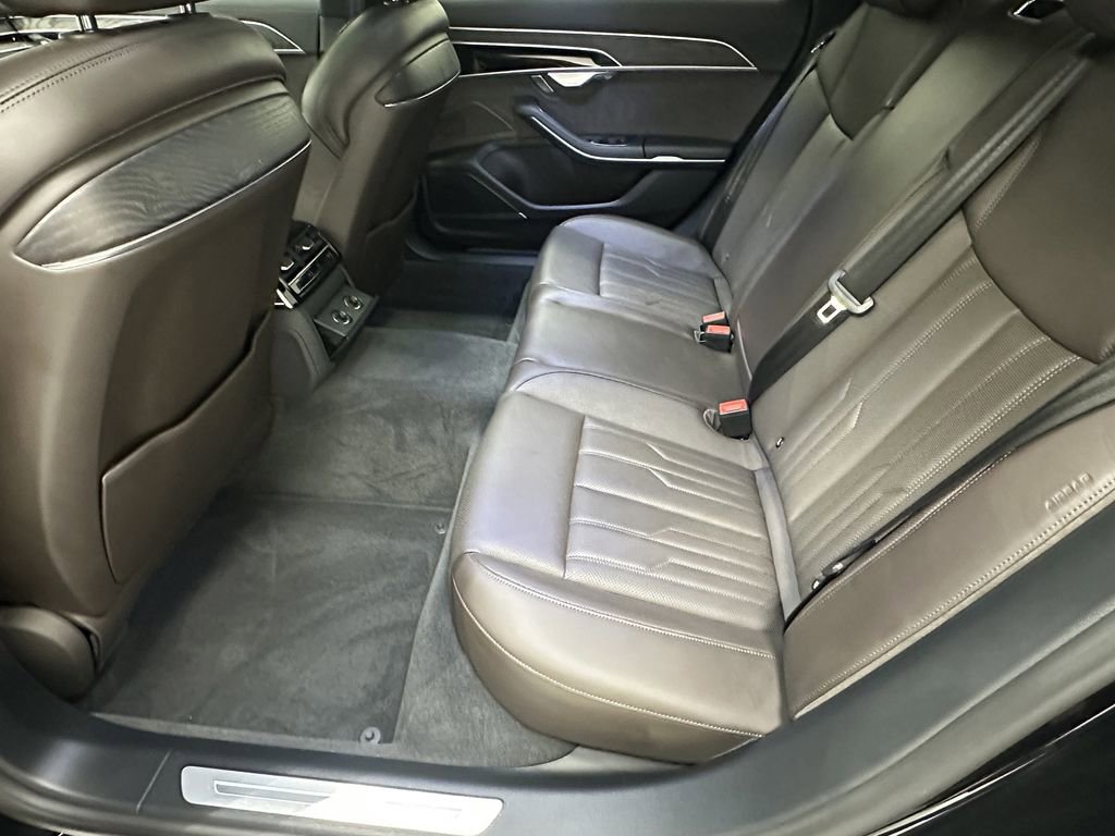 Used 2023 Audi A8 L 3.0T image 23