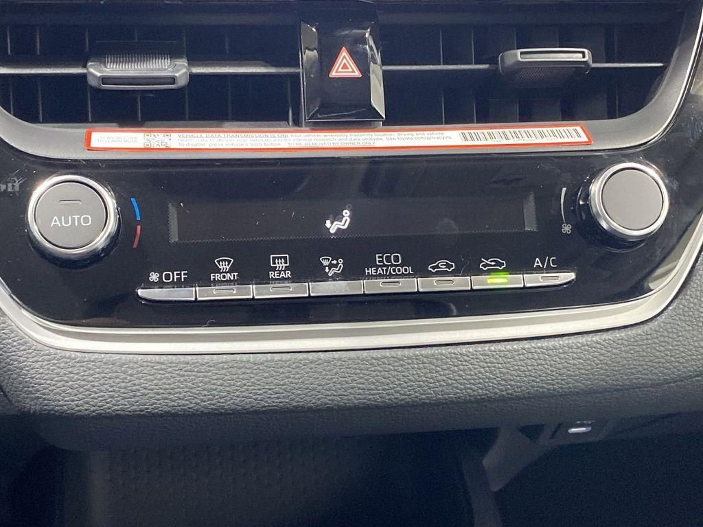 Used 2025 Toyota Corolla LE image 17