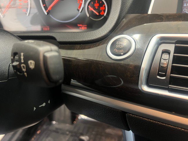 Used 2010 BMW 550i Gran Turismo xDrive AWD/4WD image 35
