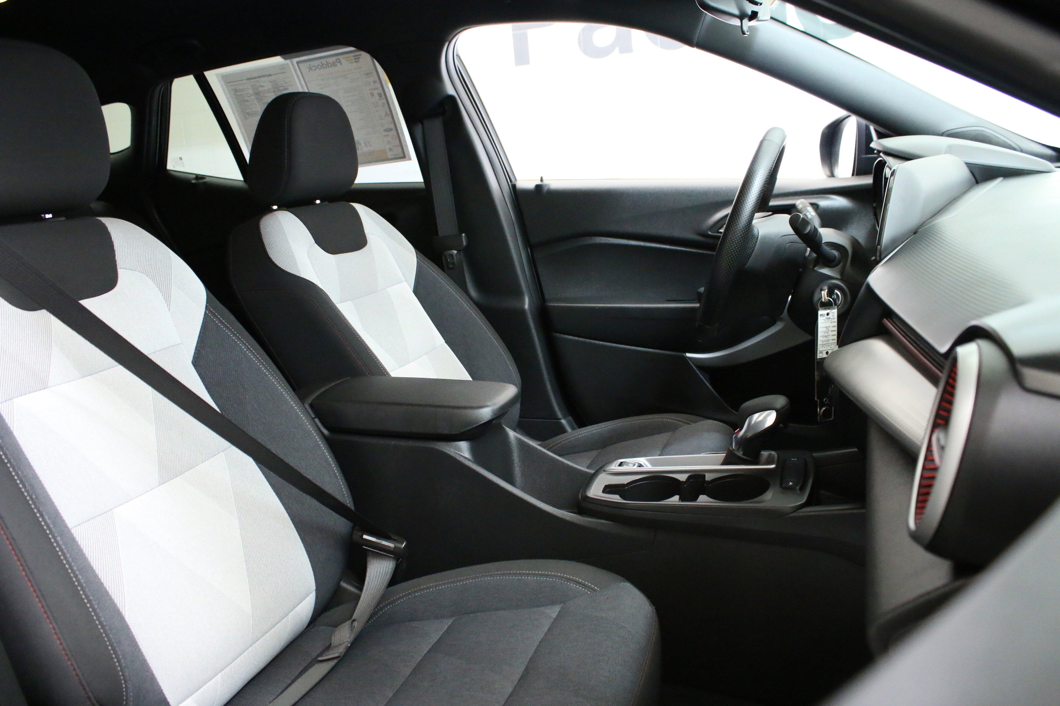 Used 2024 Chevrolet Trax RS w/ Driver Confidence Package image 30