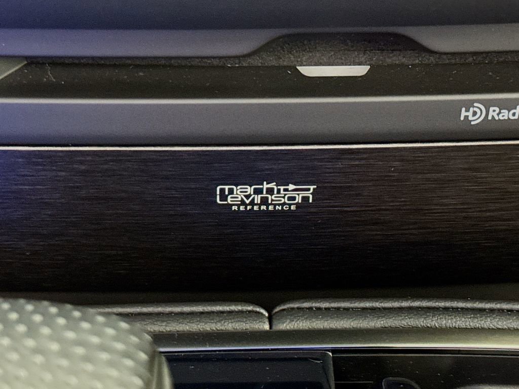 Used 2022 Lexus LS 500 F Sport w/ Accessory Package (Z1) image 24